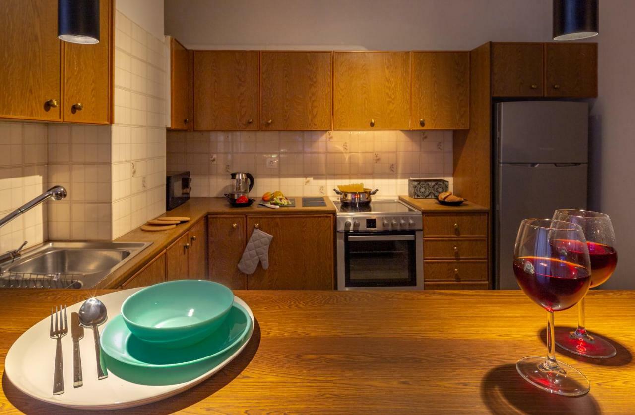 Kleio - Spacious Apartment In Glyfada Atenas Exterior foto