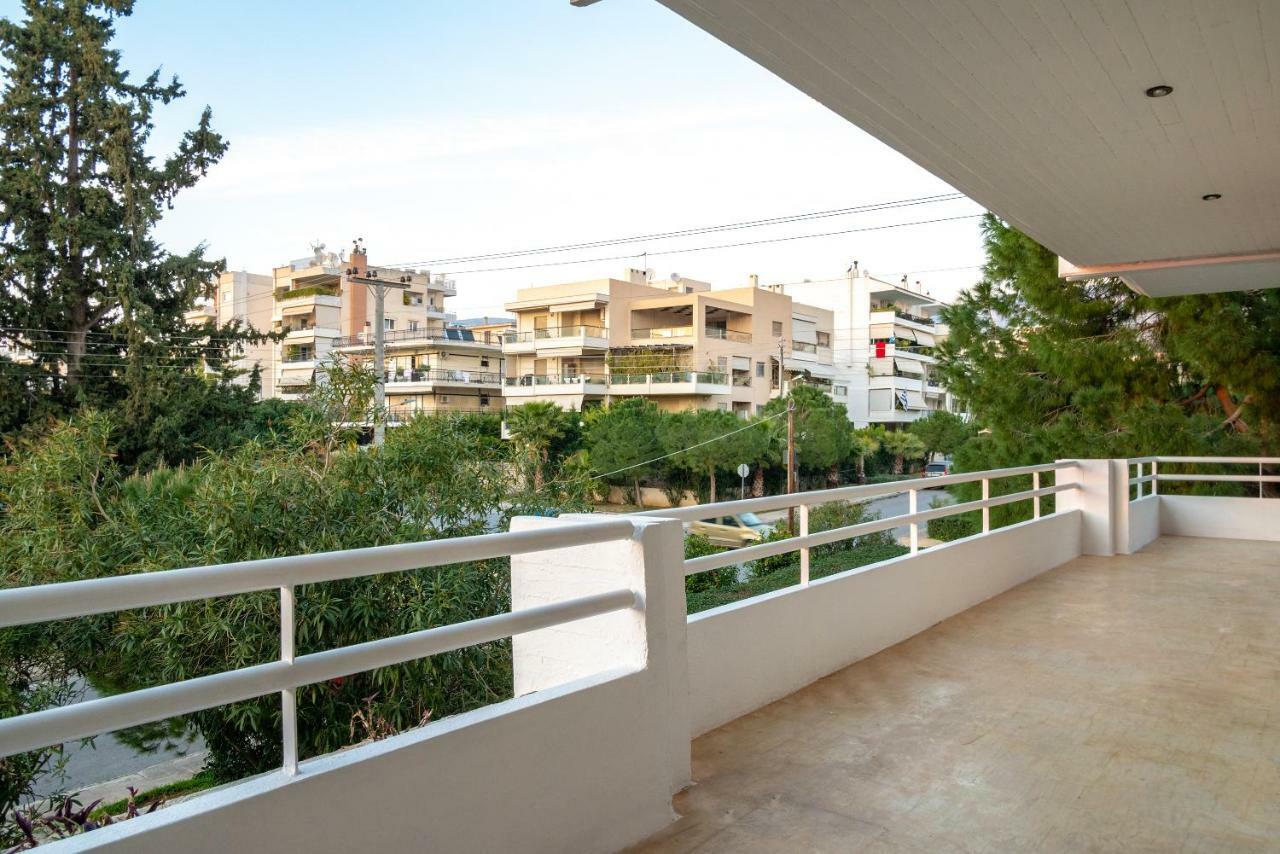 Kleio - Spacious Apartment In Glyfada Atenas Exterior foto