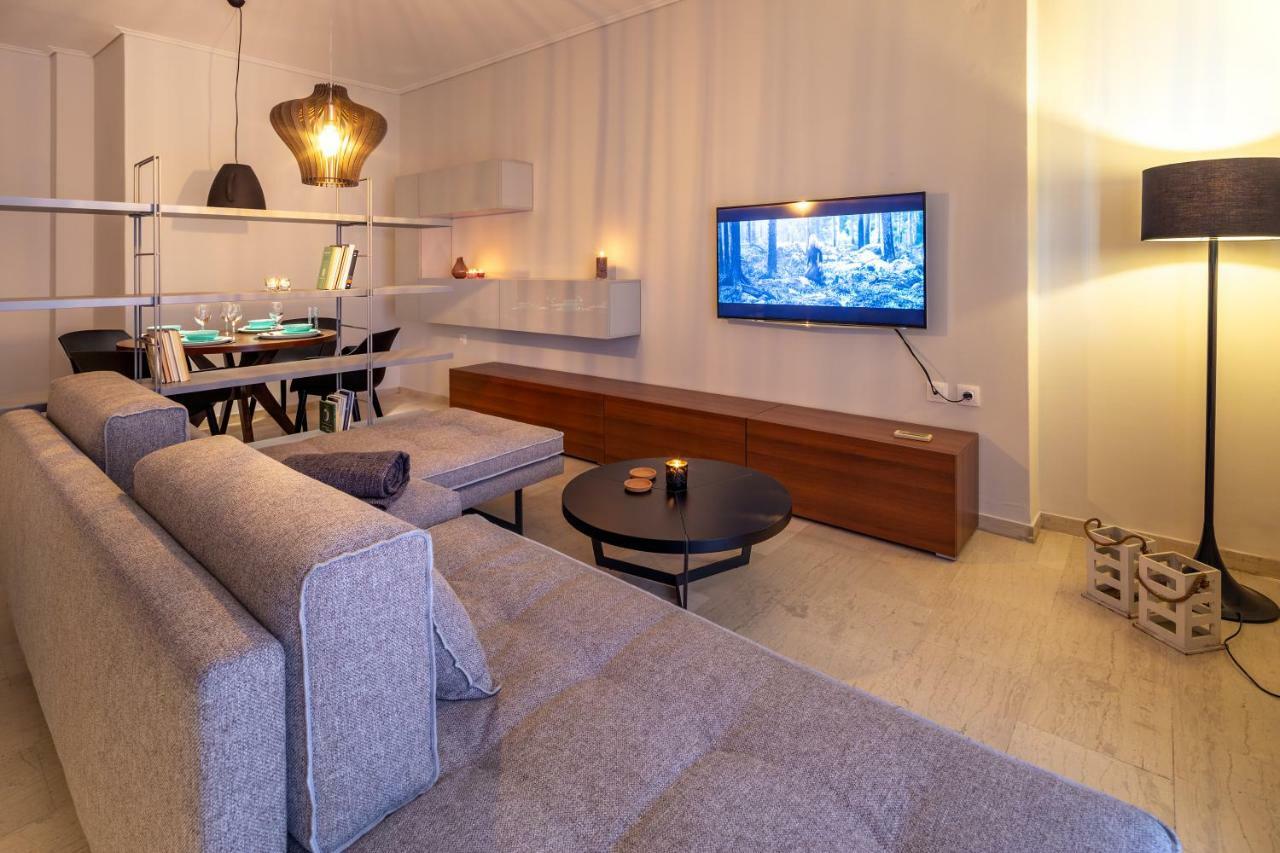Kleio - Spacious Apartment In Glyfada Atenas Exterior foto